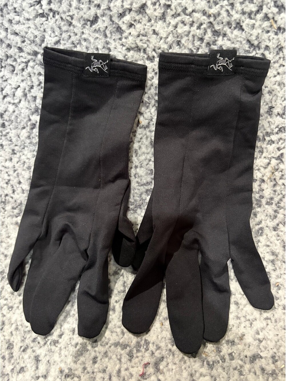 Arc'teryx Rho Gloves Unisex Medium Black Torrent Stretch Lightweight Liner